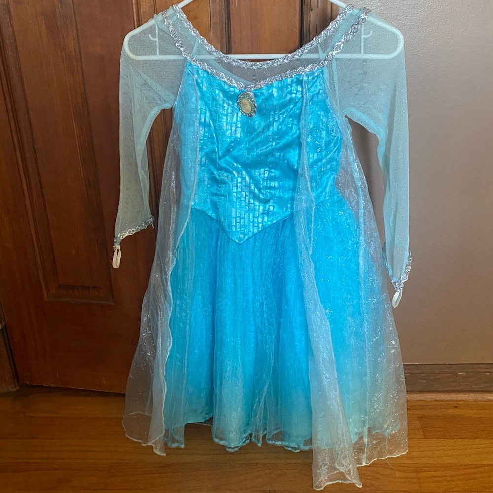 Disney Elsa dress, like new